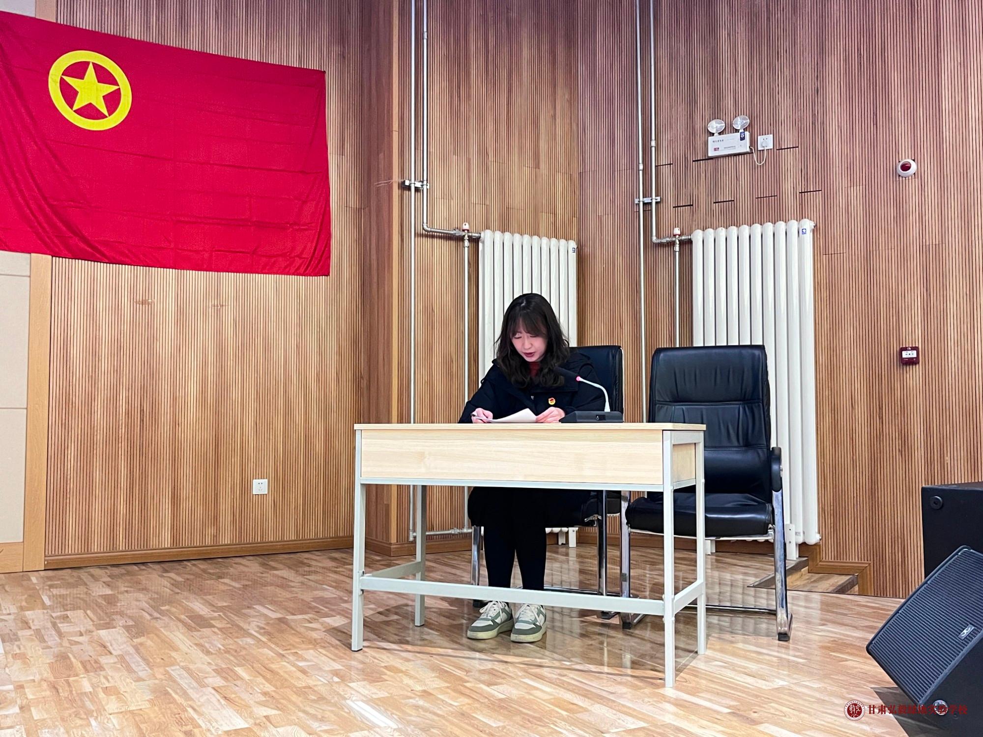 1677289330383099964.jpg 工作人员.jpg